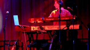 Tom Brooks playing keyboards